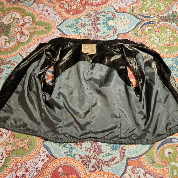 Double D Ranch Wear Studded Concho Green Crushed Velvet Vest | Size Medium - Picture 6 of 12